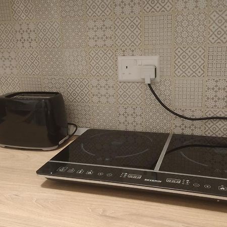 Cosy Albert'S Seaside Suites Sliema Ngoại thất bức ảnh